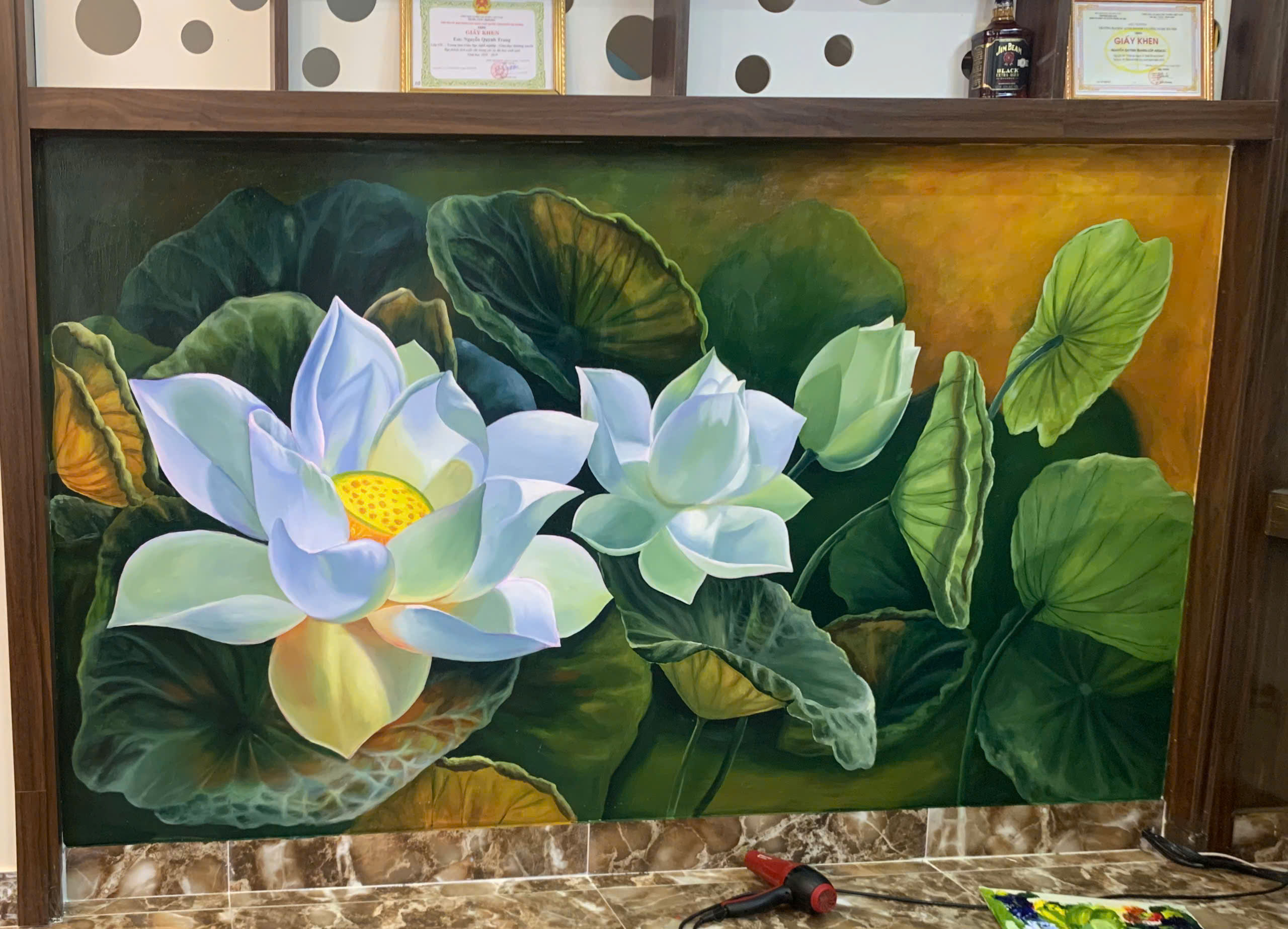 Tranh tường hoa sen nhà ở